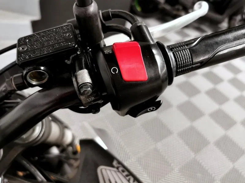 CB300R