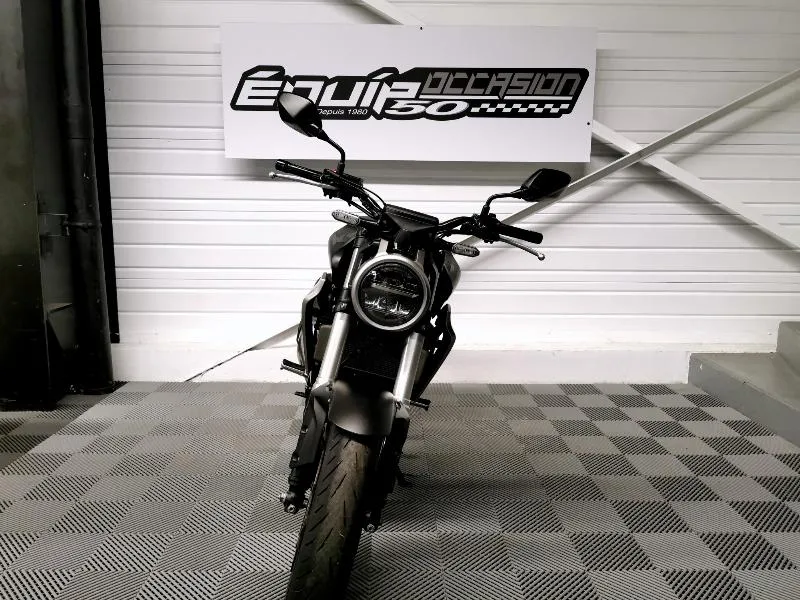 CB300R