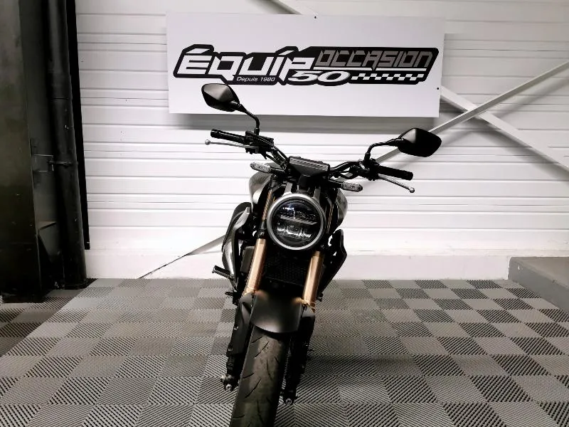 CB300R