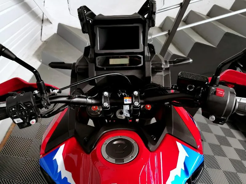 CRF 1100  L AFRICA TWIN