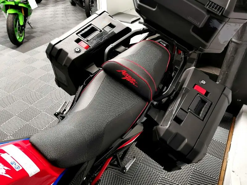 CRF 1100  L AFRICA TWIN