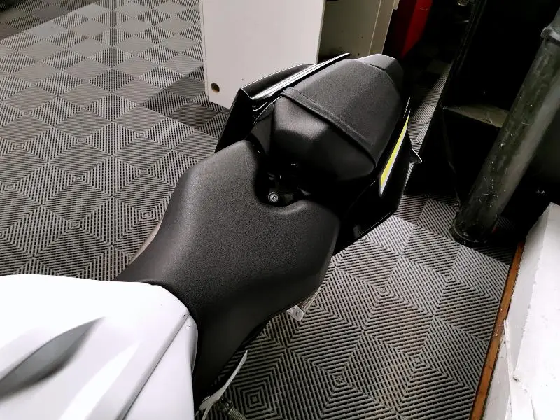 YZFR 125