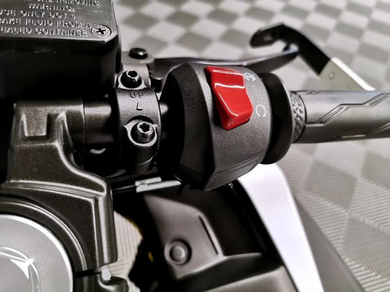 YZFR 125