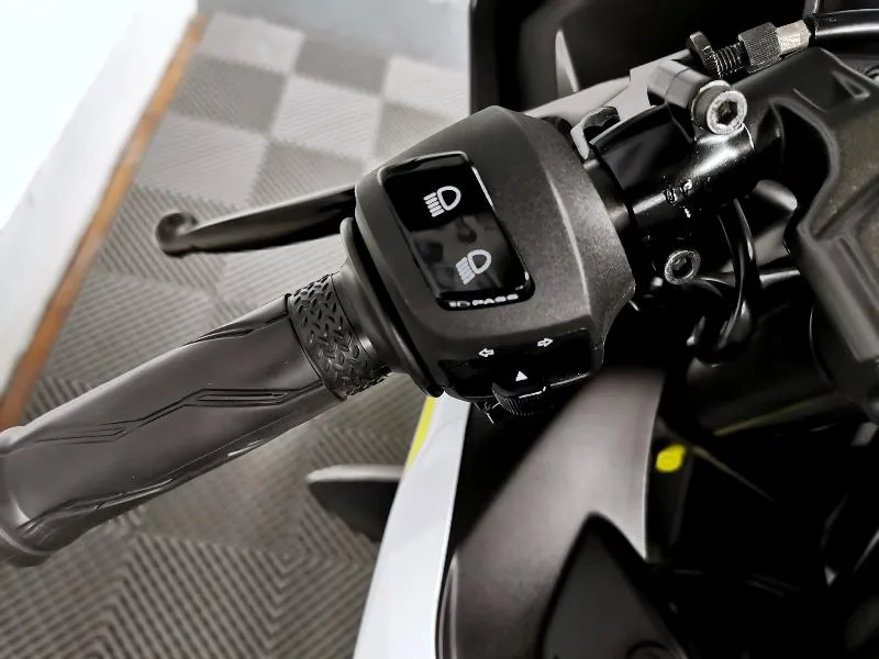 YZFR 125