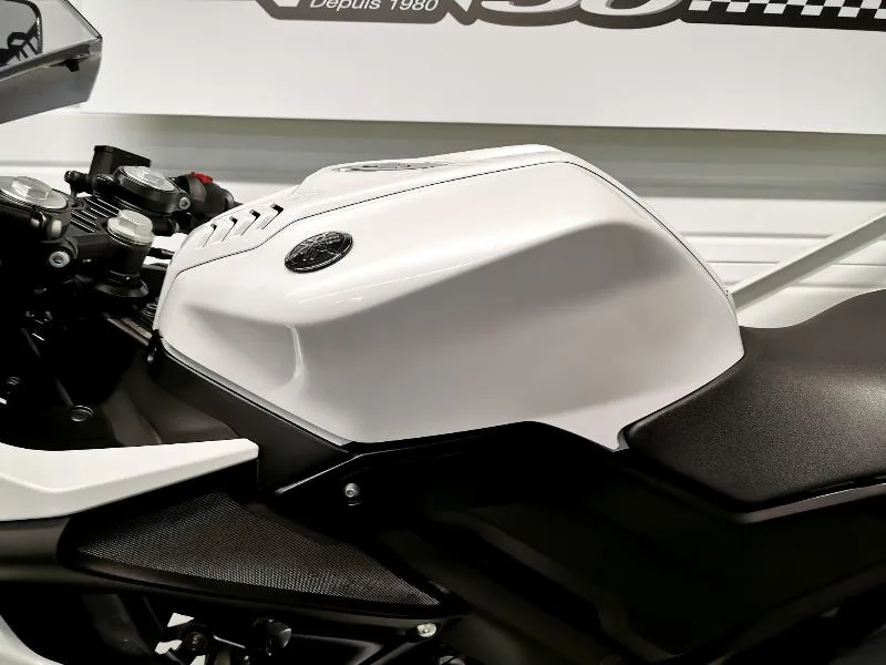 YZFR 125