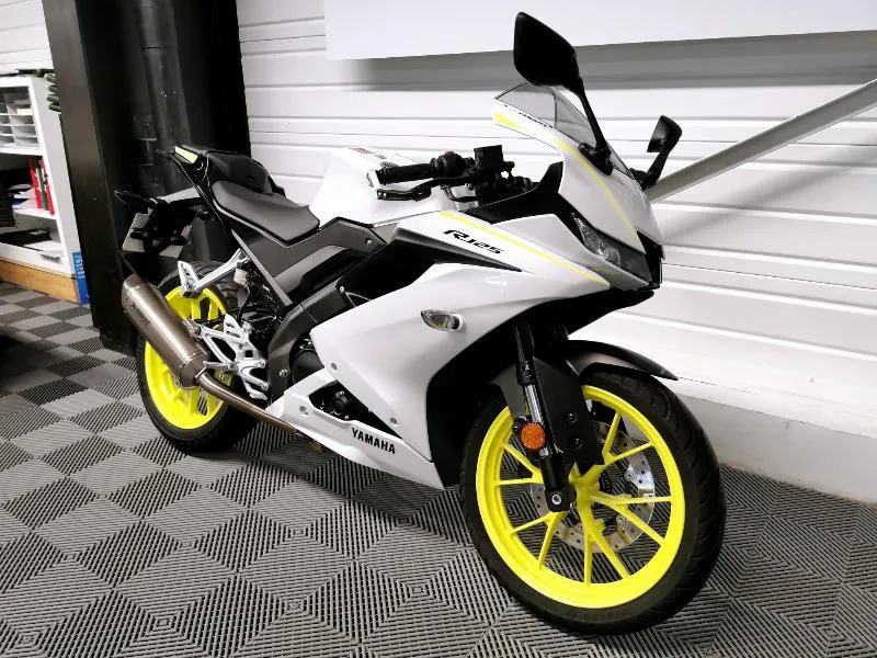 YZFR 125