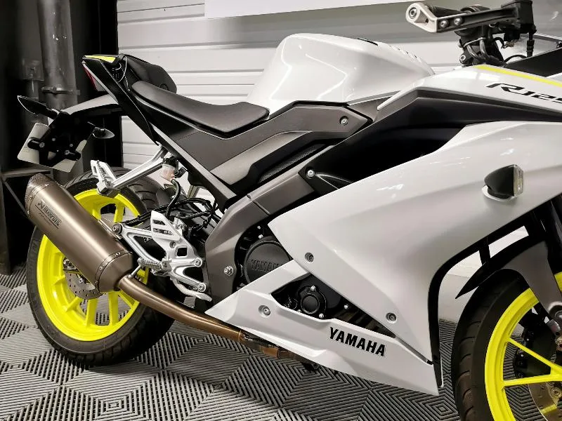 YZFR 125