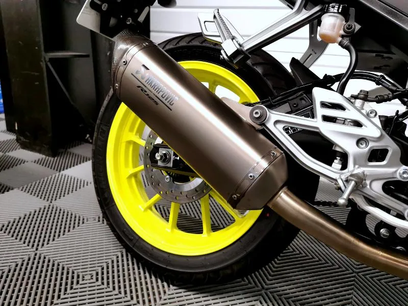 YZFR 125