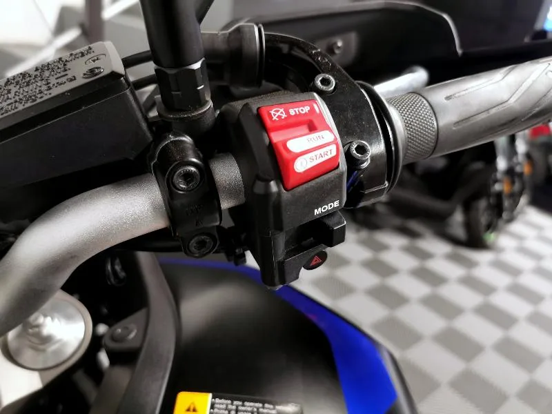 TRACER 900