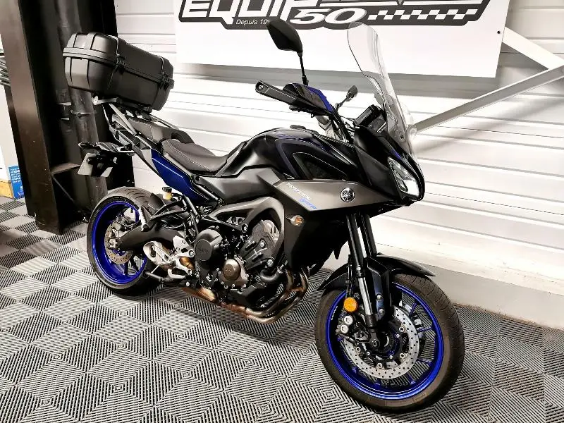 TRACER 900
