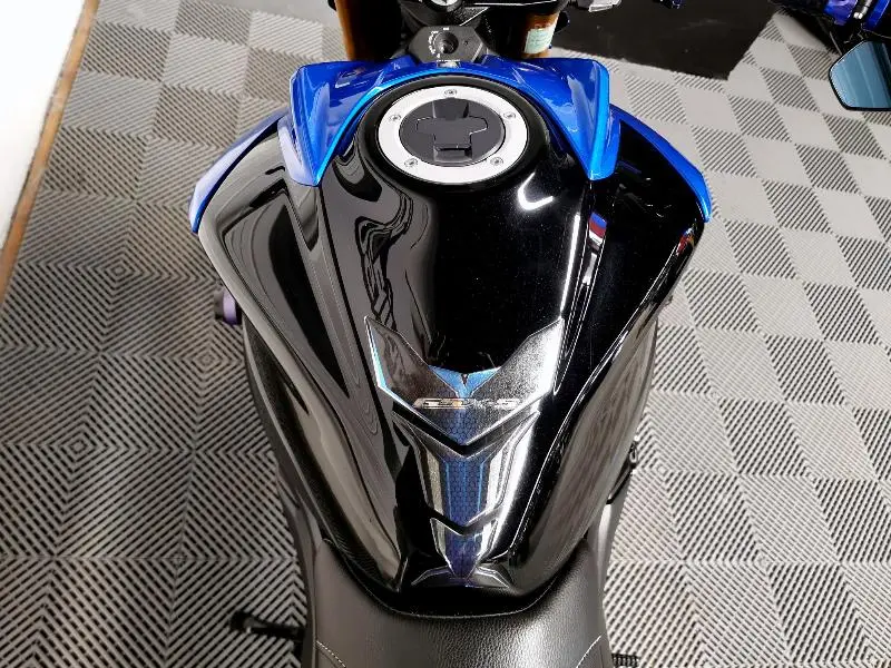 GSXS 750