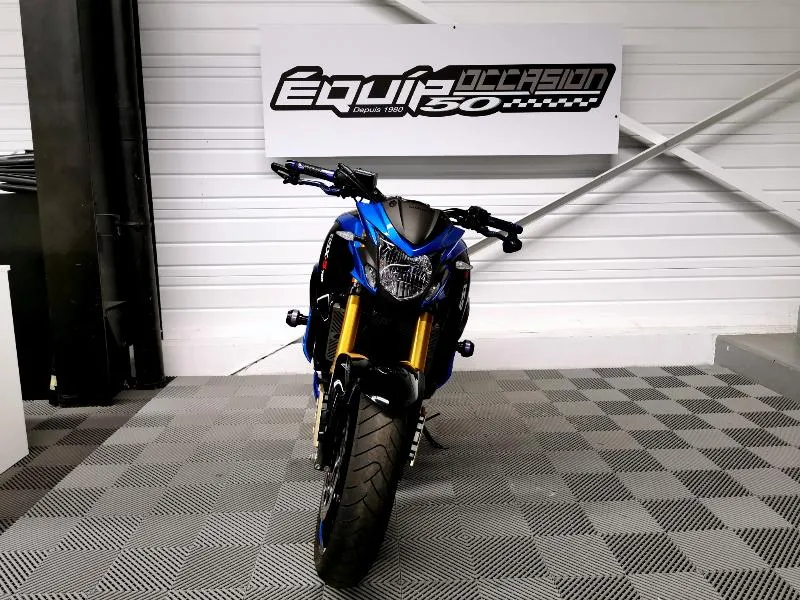 GSXS 750