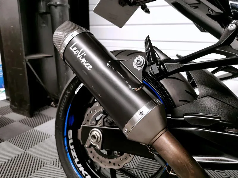 GSXS 750