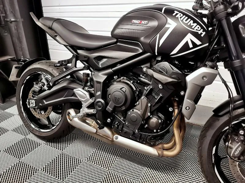 TRIDENT 660