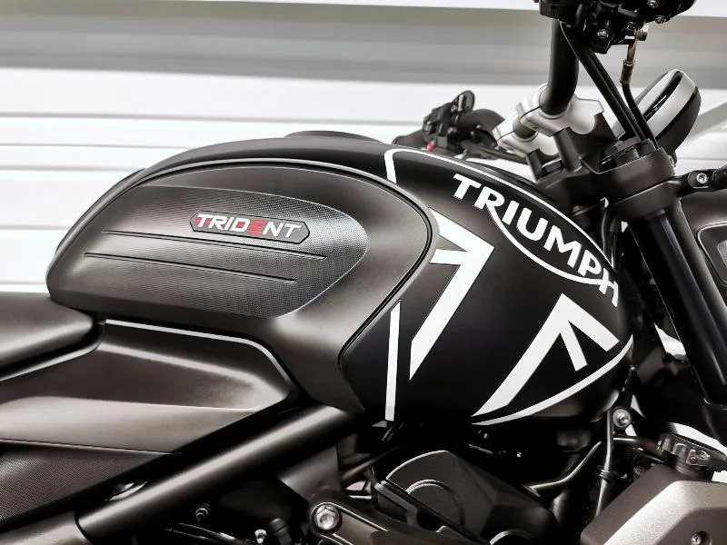 TRIDENT 660