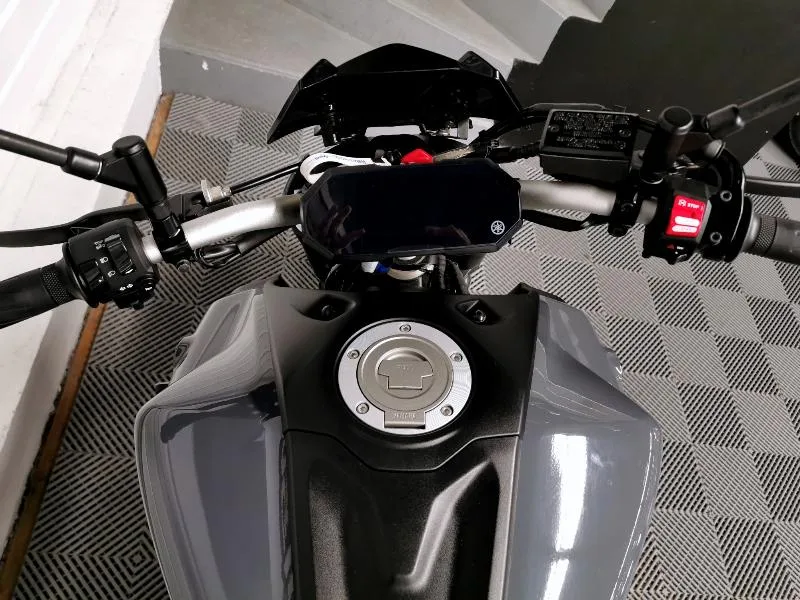 MT07
