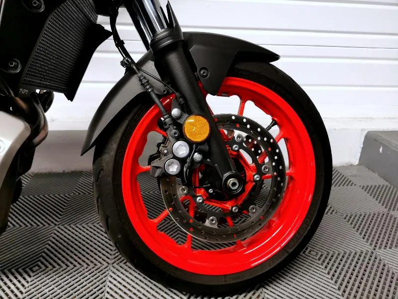 MT07