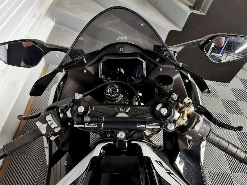 ZX10R