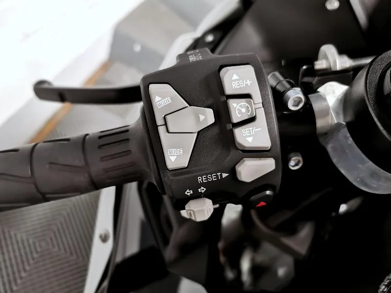 ZX10R
