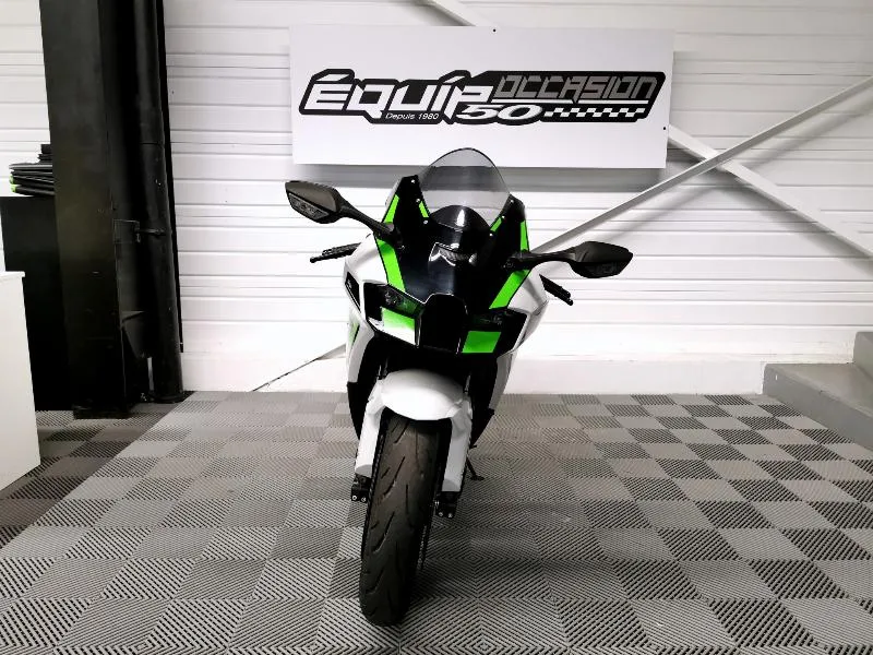 ZX10R