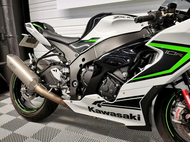 ZX10R