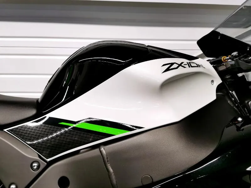 ZX10R