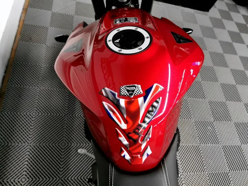 STREET TRIPLE 765 RS