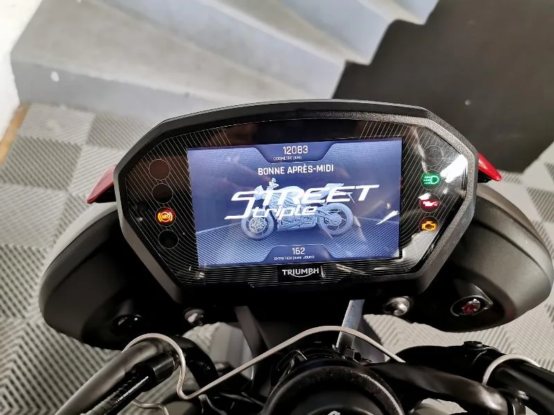 STREET TRIPLE 765 RS
