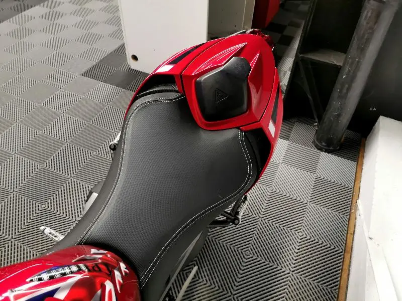 STREET TRIPLE 765 RS
