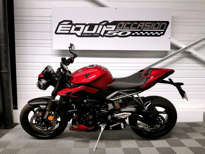 STREET TRIPLE 765 RS