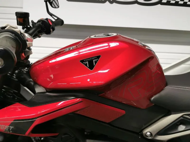 STREET TRIPLE 765 RS