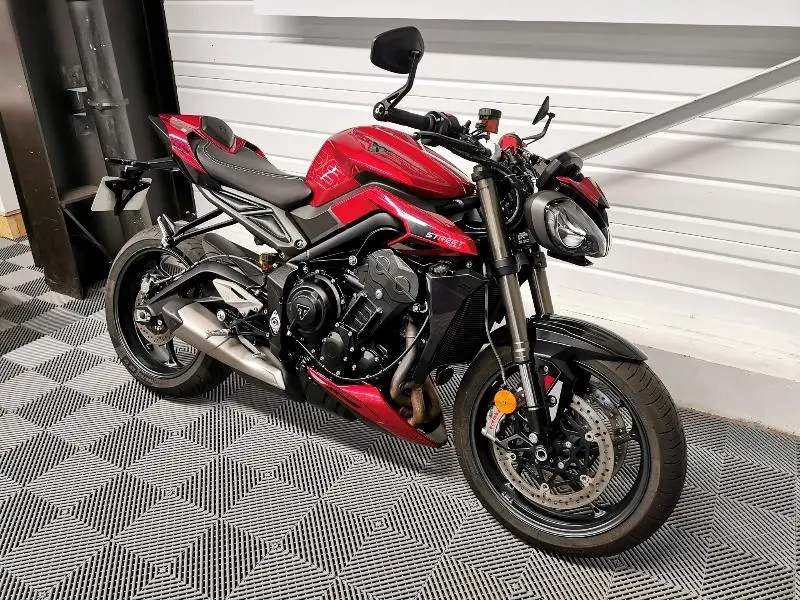 STREET TRIPLE 765 RS