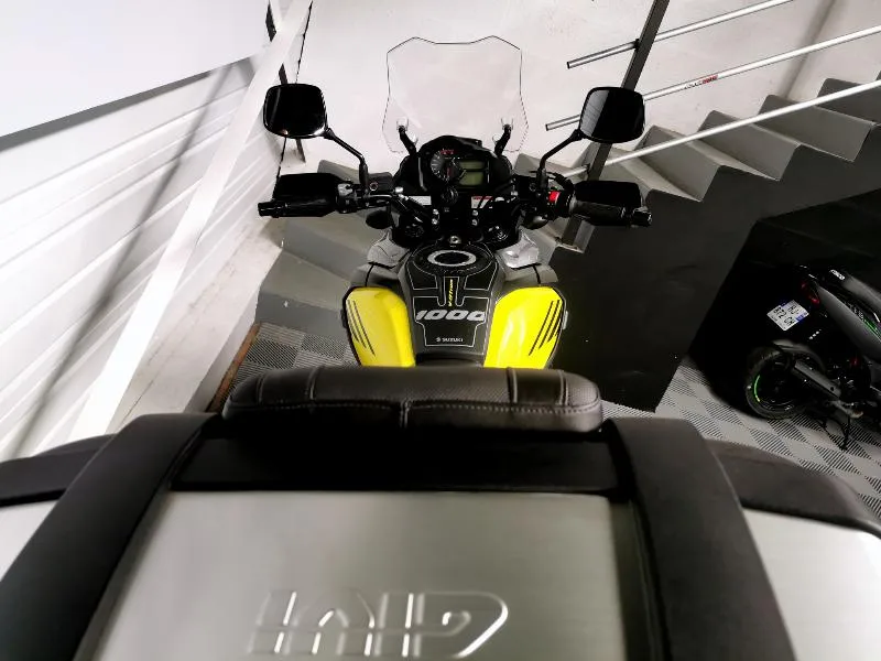DL VSTROM 1000