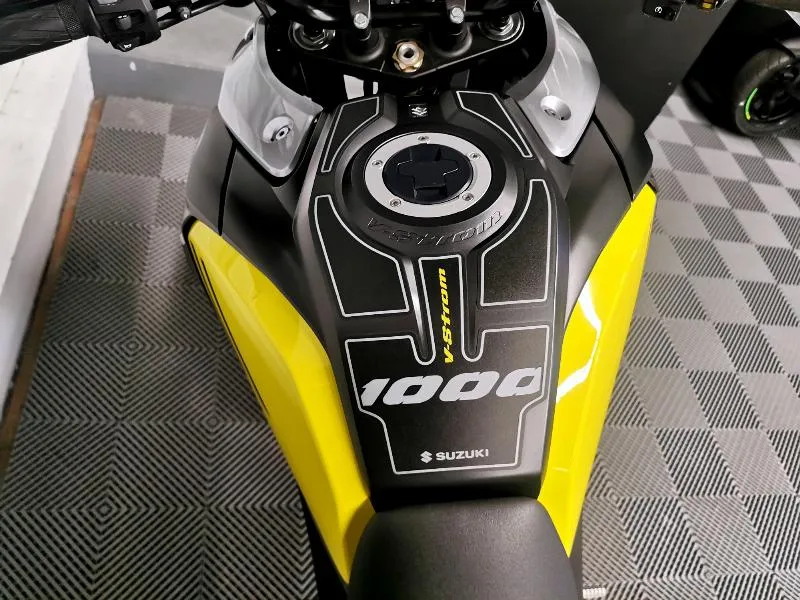 DL VSTROM 1000