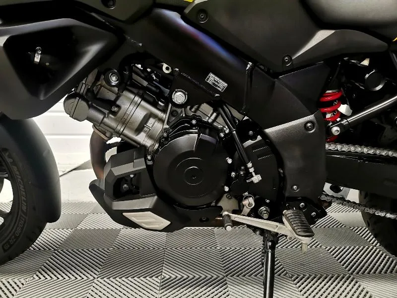 DL VSTROM 1000