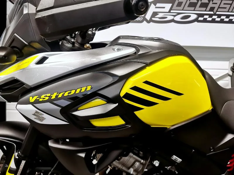 DL VSTROM 1000