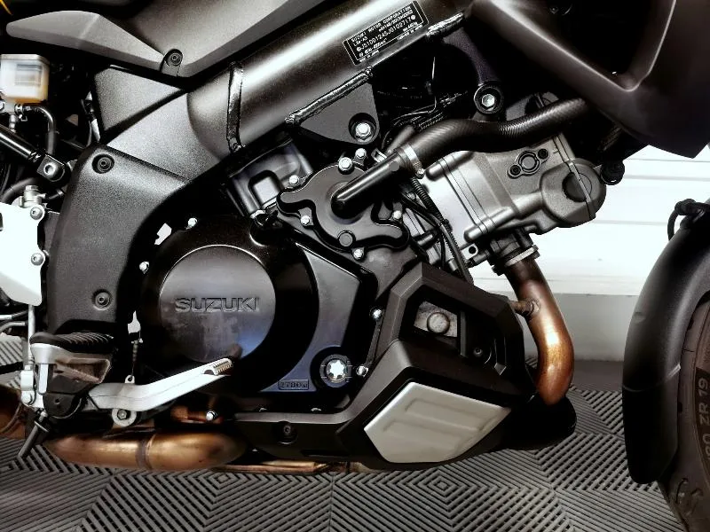 DL VSTROM 1000