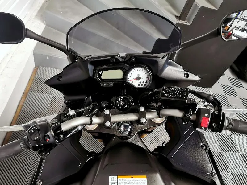 FZ8 S ABS