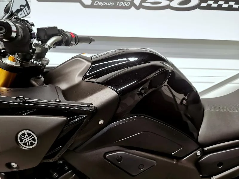 FZ8 S ABS