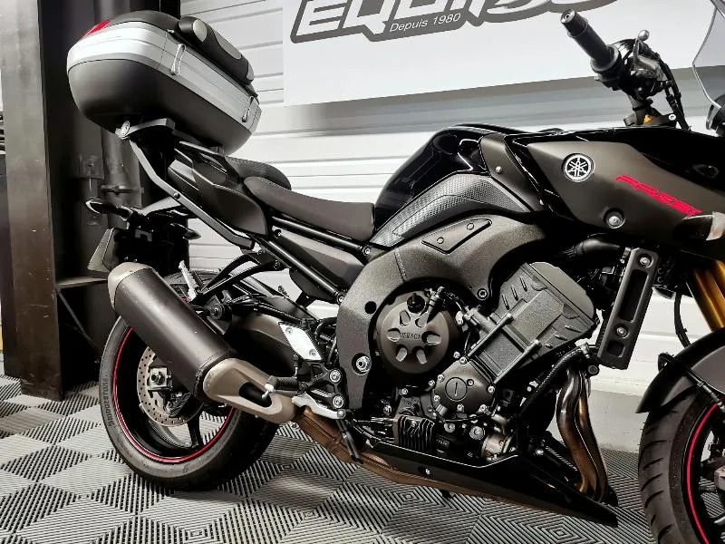 FZ8 S ABS