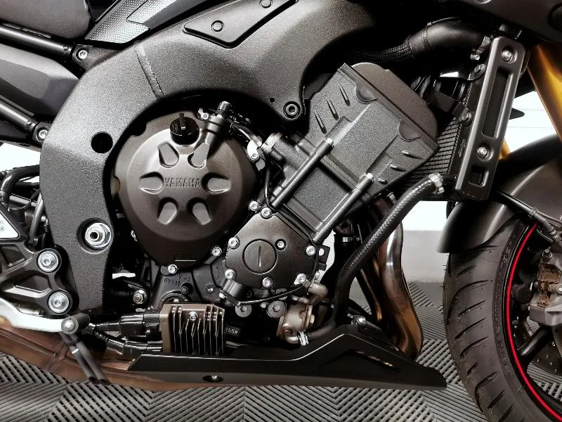 FZ8 S ABS
