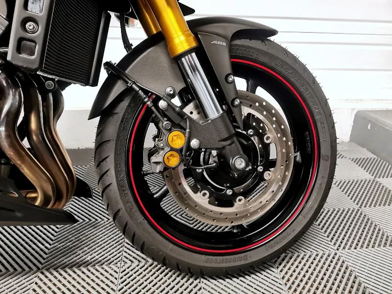 FZ8 S ABS