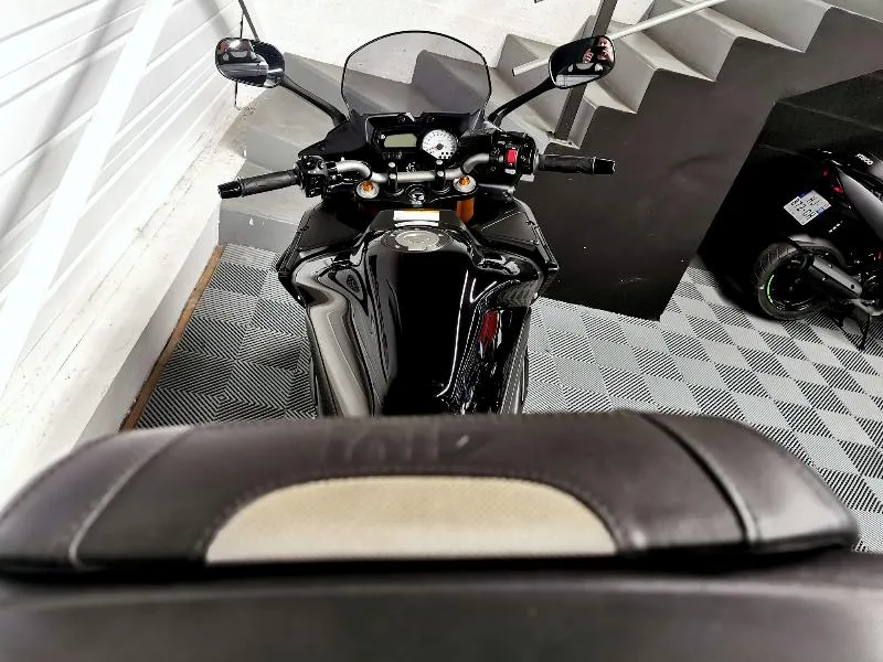 FZ8 S ABS