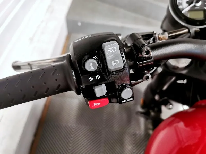 SPEED TWIN 1200