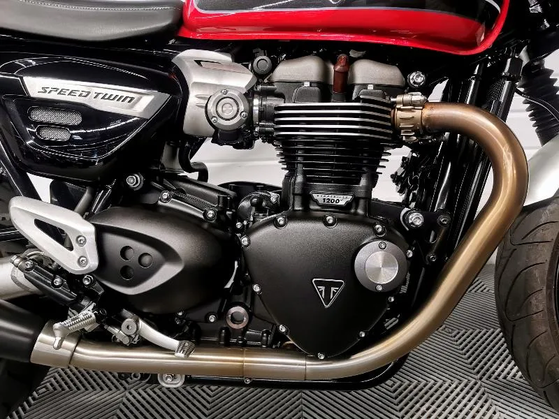 SPEED TWIN 1200
