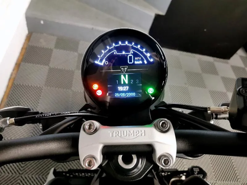 TRIDENT 660
