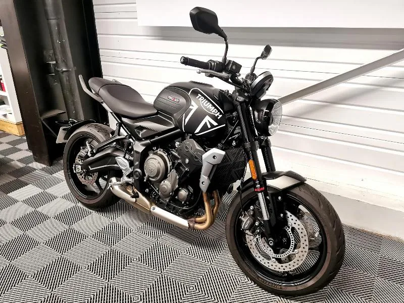 TRIDENT 660