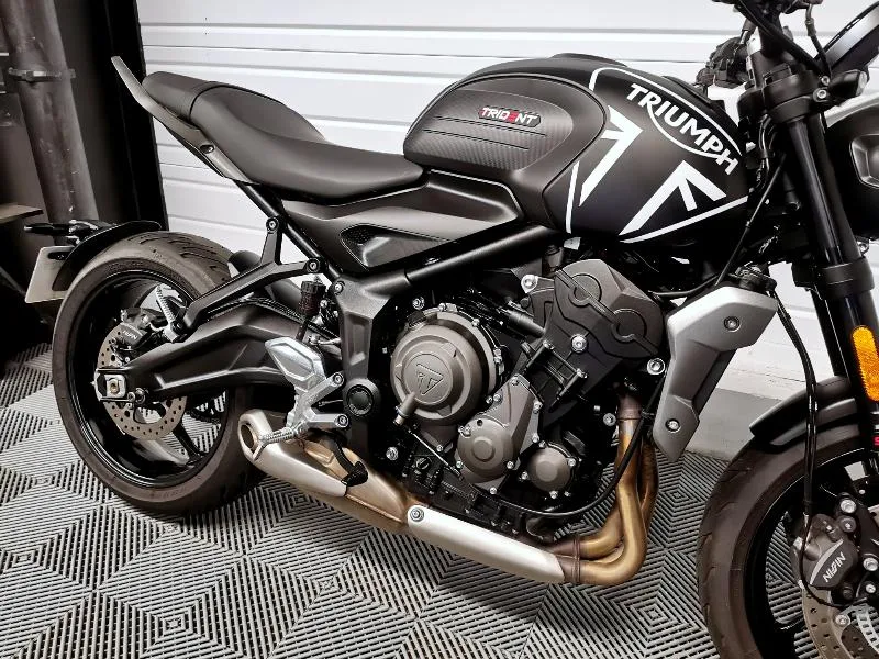 TRIDENT 660