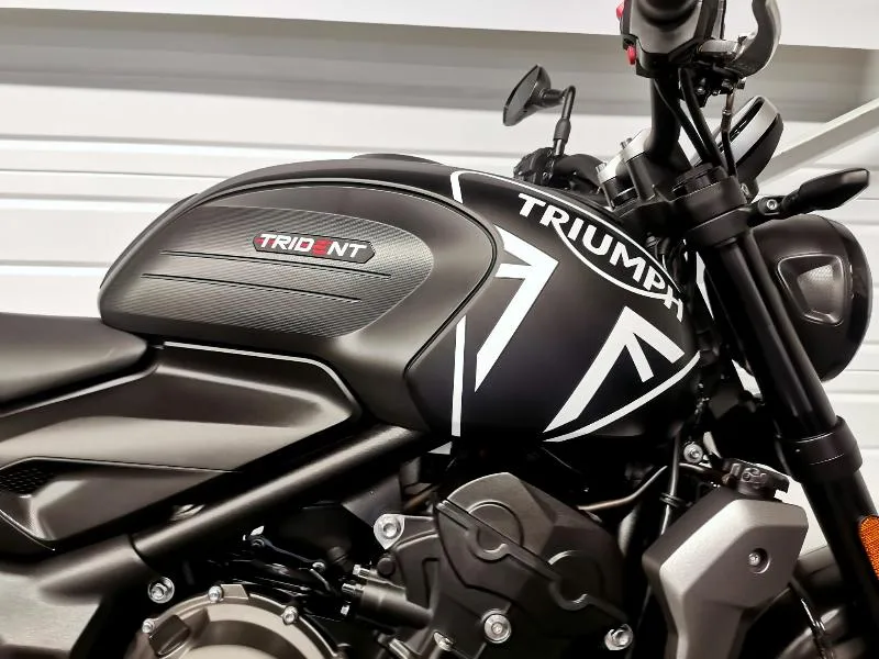 TRIDENT 660