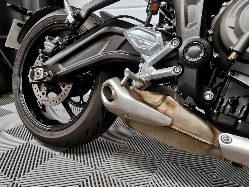 TRIDENT 660